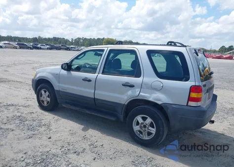 2002 Ford Escape Xls z USA, uszkodzony, nr VIN 1FMYU01192KA50798